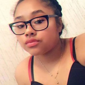 Meet your Posher, Linett